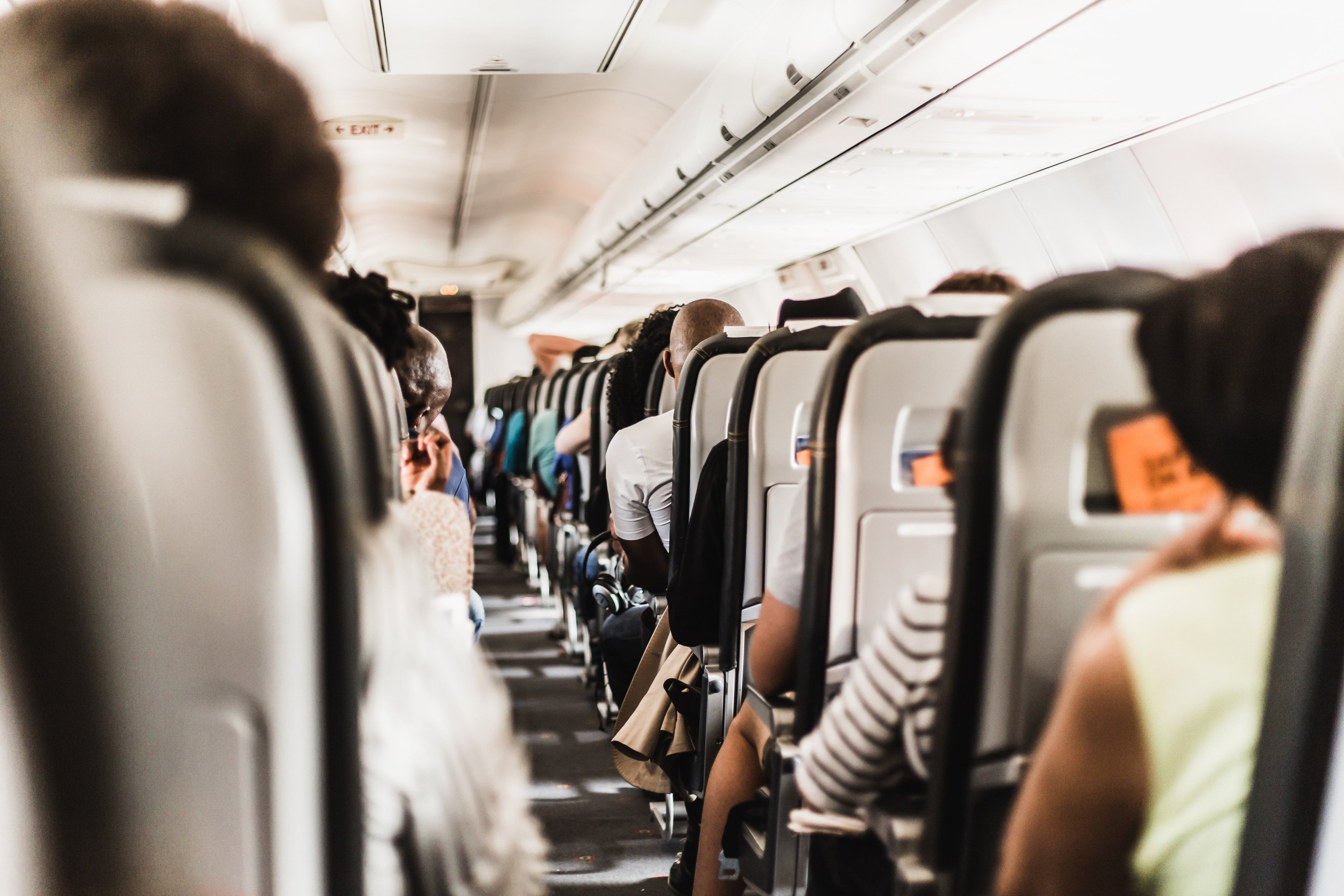 Ultimate Guide to Flight Socks: Are They Really a Good Idea?